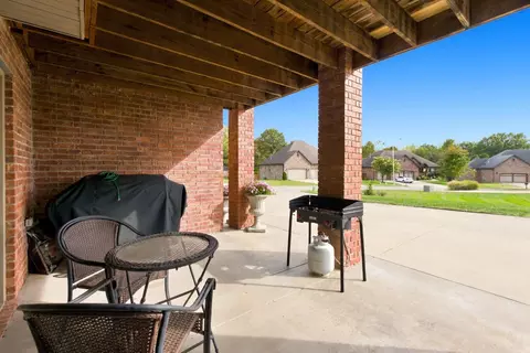Exterior - 3826 E Fox Grape Rd, Springfield, MO 65809 photo 11 of 12