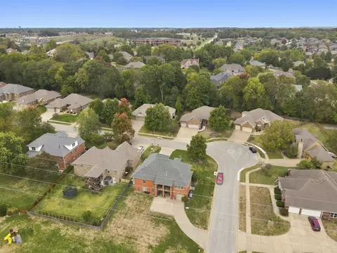 View/Area - 3826 E Fox Grape Rd, Springfield, MO 65809 photo 12 of 13