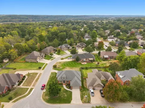 View/Area - 3826 E Fox Grape Rd, Springfield, MO 65809 photo 3 of 13
