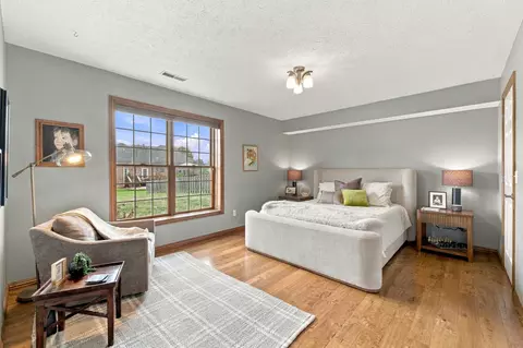 Bedroom - 3826 E Fox Grape Rd, Springfield, MO 65809 photo 4 of 4