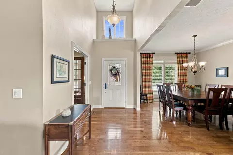 Entry Way - 3826 E Fox Grape Rd, Springfield, MO 65809 photo 2 of 2