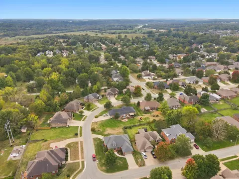View/Area - 3826 E Fox Grape Rd, Springfield, MO 65809 photo 8 of 13