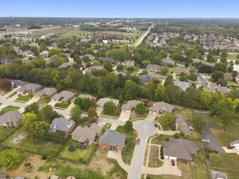 View/Area - 3826 E Fox Grape Rd, Springfield, MO 65809 photo 7 of 13