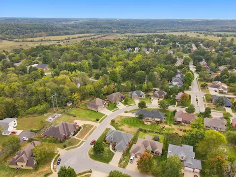 View/Area - 3826 E Fox Grape Rd, Springfield, MO 65809 photo 5 of 13