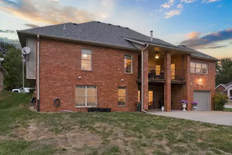 Exterior - 3826 E Fox Grape Rd, Springfield, MO 65809 photo 5 of 12