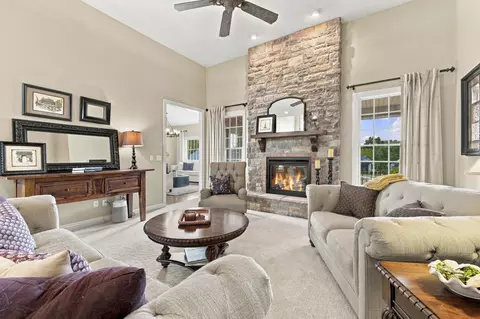 Living - 3826 E Fox Grape Rd, Springfield, MO 65809 photo 2 of 9