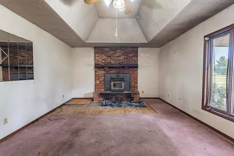 Living - 1857 N Owen Rd, Nixa, MO 65714 photo 2 of 4