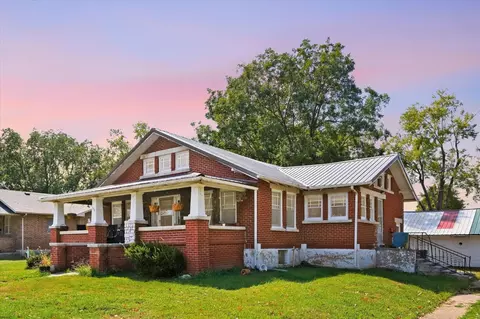 517 N Main Ave, Bolivar, MO 65613