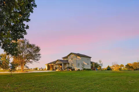 Exterior - 304 Schupbach Rd, Clever, MO 65631 photo 4 of 16