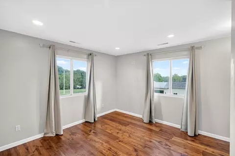 Bedroom - 304 Schupbach Rd, Clever, MO 65631 photo 6 of 8