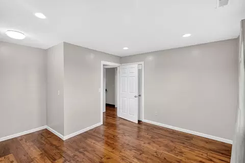 Bedroom - 304 Schupbach Rd, Clever, MO 65631 photo 4 of 8