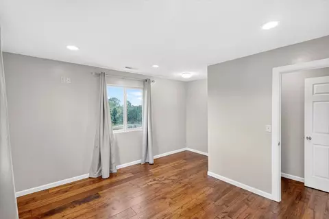 Bedroom - 304 Schupbach Rd, Clever, MO 65631 photo 5 of 8