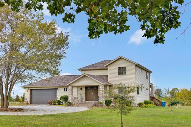 304 Schupbach Rd, Clever, MO 65631 | MLS# 60336908 | 51 Photos - Movoto