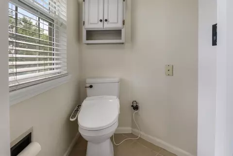 Bath - 2542 W Heritage Dr, Ozark, MO 65721 photo 3 of 8