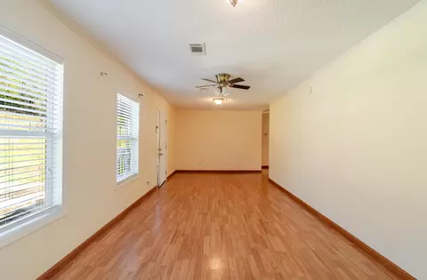 Living - 3715 Farm Road 2190, Exeter, MO 65647 photo 3 of 6