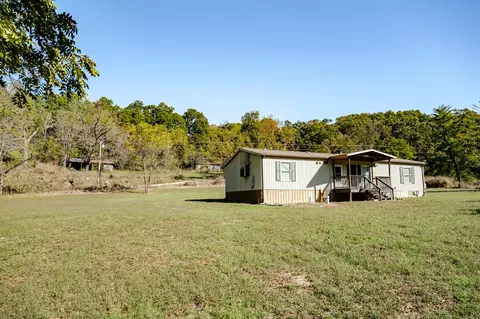 Exterior - 3715 Farm Road 2190, Exeter, MO 65647 photo 4 of 9