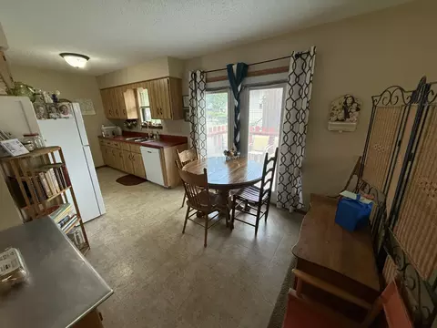 3833-3835 W Sylvania St, Springfield, MO 65807 photo 2