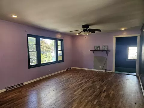 Living - 304 S 8th St, Ozark, MO 65721 photo 1 of 2