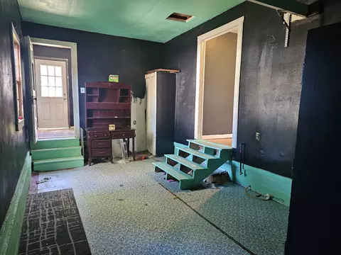 Entry Way - 304 S 8th St, Ozark, MO 65721 photo 2 of 2