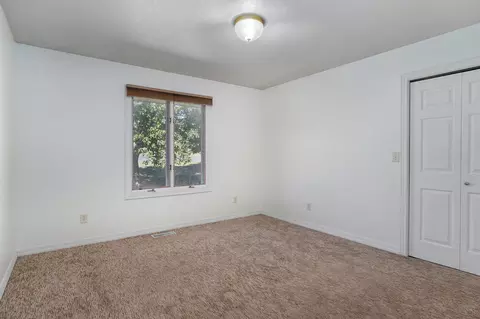 Bedroom - 3502 N Bobwhite Dr, Ozark, MO 65721 photo 1 of 10