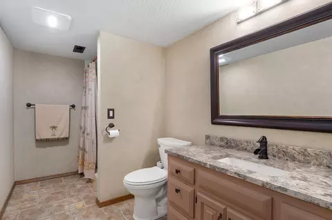 Bath - 3502 N Bobwhite Dr, Ozark, MO 65721 photo 5 of 6