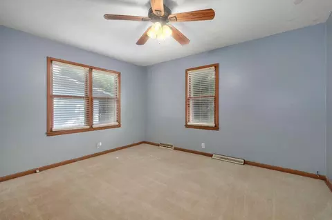 Bedroom - 5744 S Roanoke Ave, Springfield, MO 65810 photo 1 of 4