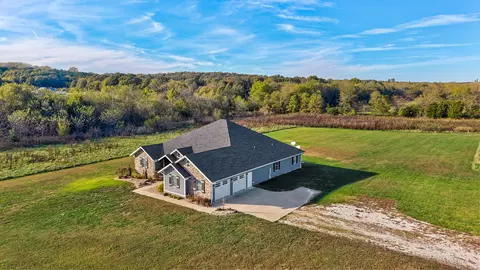 View/Area - 681 Headwaters Dr, Marshfield, MO 65706 photo 3 of 3