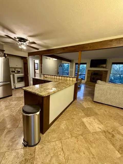Kitchen - 27157 Walnut Dr, Eagle Rock, MO 65641 photo 1 of 2