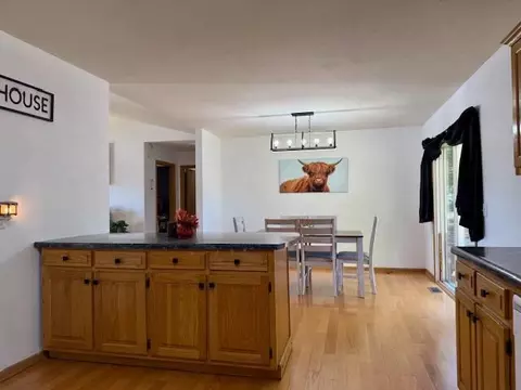 Kitchen - 612 Michael Stihl Rd, Mountain View, MO 65548 photo 3 of 4