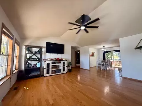 Living - 612 Michael Stihl Rd, Mountain View, MO 65548 photo 2 of 3