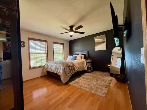 Bedroom - 612 Michael Stihl Rd, Mountain View, MO 65548 photo 5 of 7