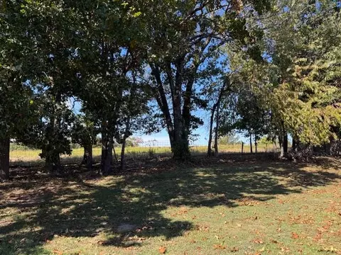 Exterior - 612 Michael Stihl Rd, Mountain View, MO 65548 photo 2 of 4