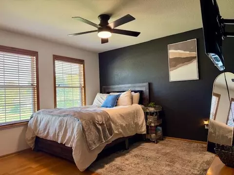 Bedroom - 612 Michael Stihl Rd, Mountain View, MO 65548 photo 6 of 7