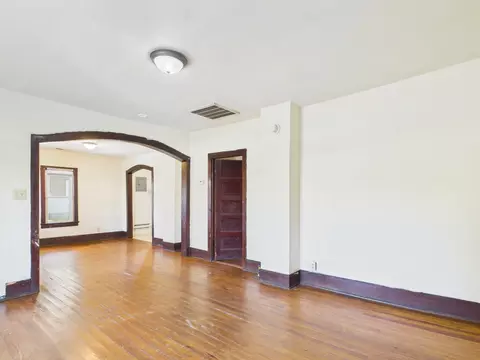Living - 809 Cherry St #1, Cabool, MO 65689 photo 3 of 3