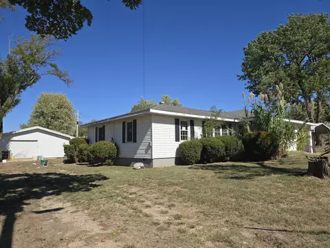 Exterior - 301 E Wilson St, Wheaton, MO 64874 photo 2 of 9