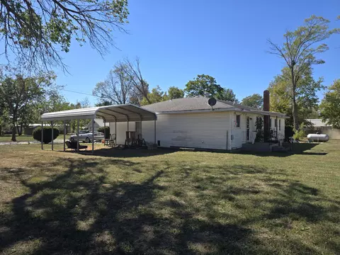 Exterior - 301 E Wilson St, Wheaton, MO 64874 photo 6 of 9