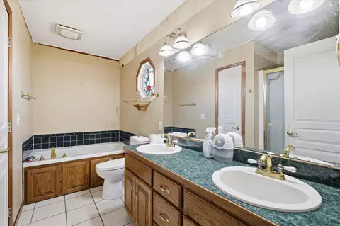 Bath - 2246 Eagles Ln, Nixa, MO 65714 photo 1 of 2