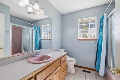 Bath - 2246 Eagles Ln, Nixa, MO 65714 photo 2 of 2