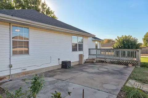 Exterior - 501 Sarah Ct, Willard, MO 65781 photo 6 of 10
