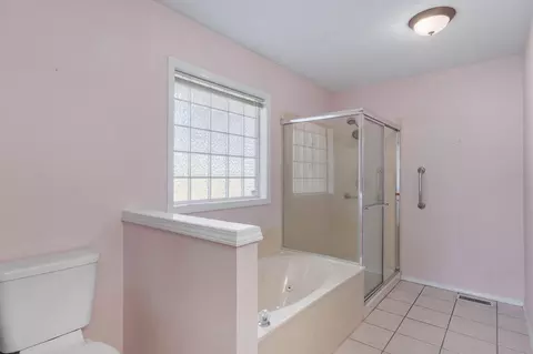 Bath - 501 Sarah Ct, Willard, MO 65781 photo 2 of 3