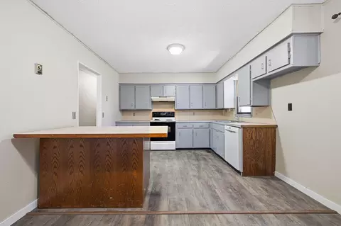 Kitchen - 1393 E Us Highway 160, Everton, MO 65646 photo 2 of 3