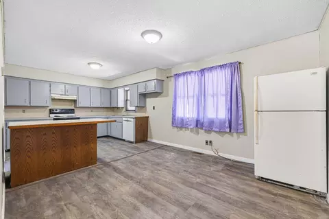 Kitchen - 1393 E Us Highway 160, Everton, MO 65646 photo 1 of 3