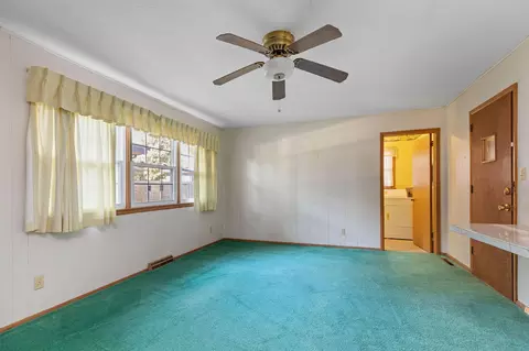Living - 2211 E Mirabeau St, Springfield, MO 65804 photo 3 of 4