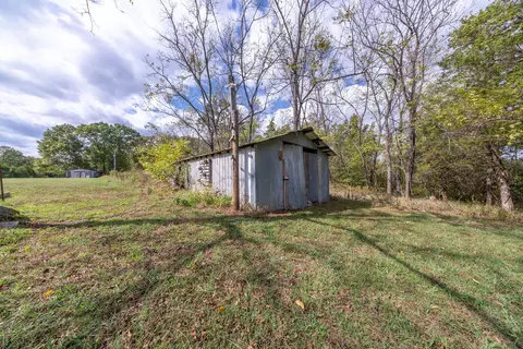 Exterior - 31593 Us Highway 160, Tecumseh, MO 65760 photo 13 of 18