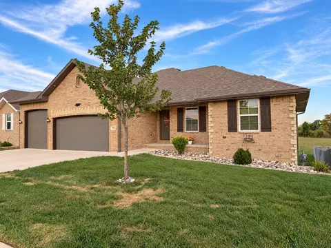 Exterior - 1938 S Lullwood Ave, Springfield, MO 65802 photo 2 of 18