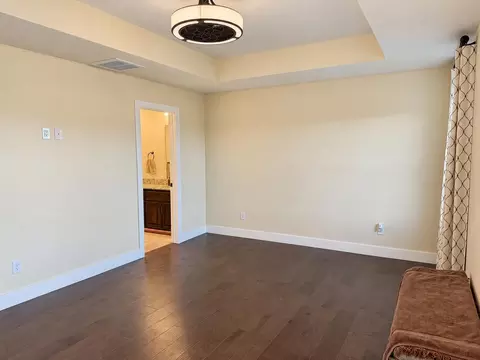 Bedroom - 1938 S Lullwood Ave, Springfield, MO 65802 photo 2 of 10