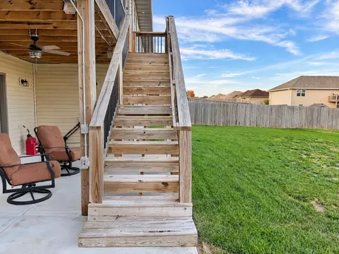 Exterior - 1938 S Lullwood Ave, Springfield, MO 65802 photo 6 of 18