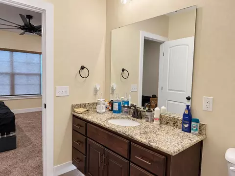 Bath - 1938 S Lullwood Ave, Springfield, MO 65802 photo 15 of 15
