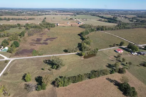 000 E Dade 186, Ash Grove, MO 65604 photo 5