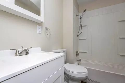 Bath - 1340 N Clifton Ave, Springfield, MO 65802 photo 1 of 1